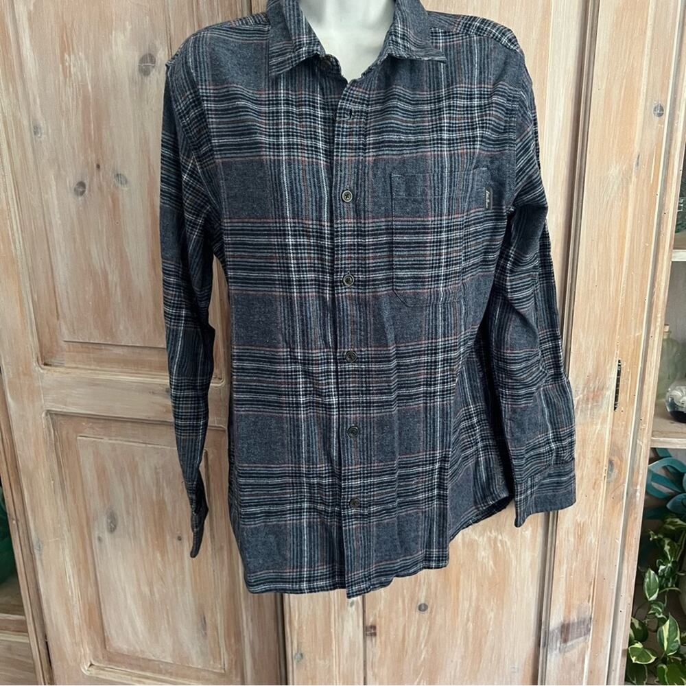 Eddie Bauer Blue Flannel Plaid Button Up Shirt Men’s Medium NEW - Picture 3 of 9